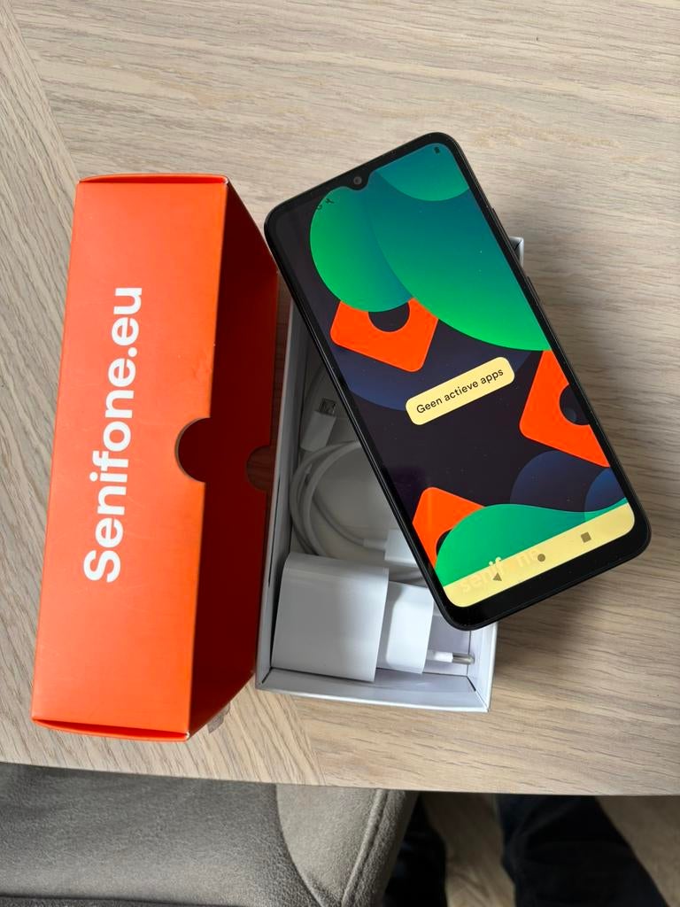 Senifone senioren mobiele telefoon, Telecommunicatie, Mobiele telefoons | Overige merken, Ophalen of Verzenden, Zo goed als nieuw