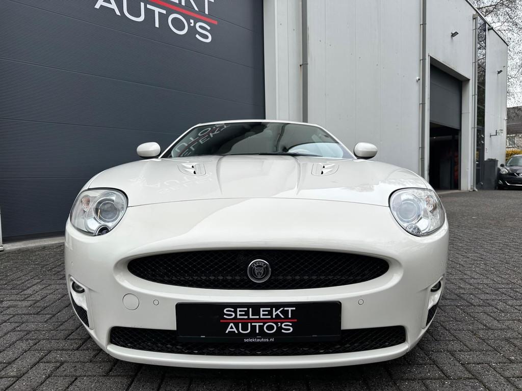 Jaguar XKR 4.2 V8 Coupé 416 Pk Supercharged Youngtimer Navi, Gebruikt, Wit, Bedrijf, Navigatiesysteem
