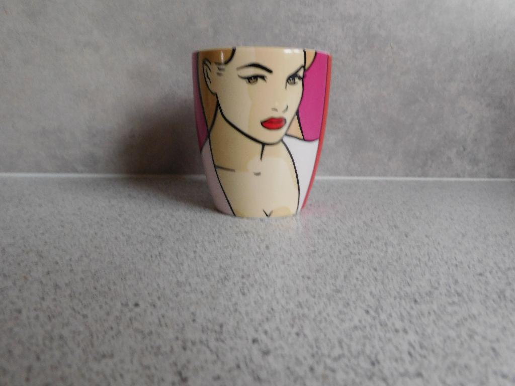 Senseo Mok Popart Luc Verschuuren, Ophalen of Verzenden, Zo goed als nieuw, Overige stijlen, Kop(pen) en/of Schotel(s)