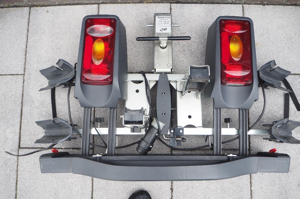 Fietsendrager voor trekhaak, Ophalen, Gebruikt, Brede banden, 2 fietsen