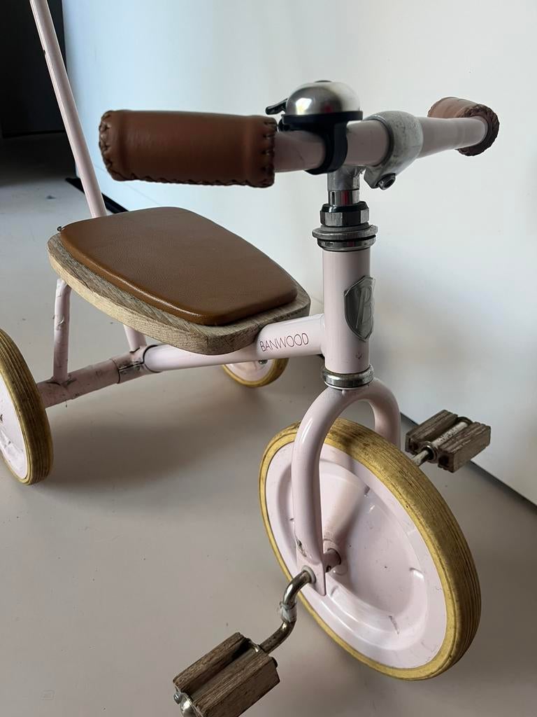 driewieler (Banwood) roze, Fietsen en Brommers, Ophalen, Gebruikt, Duwstang