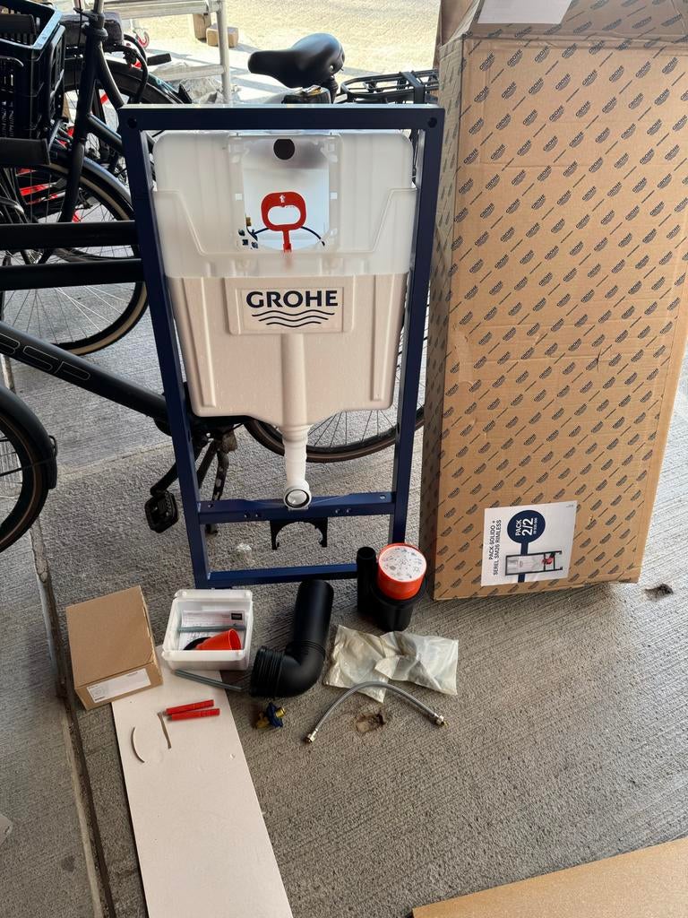 GROHE Solido + Serel SM26 Rimless Pack - Inbouwreservoir Toi, Doe-het-zelf en Verbouw, Sanitair, Ophalen, Nieuw, Toilet