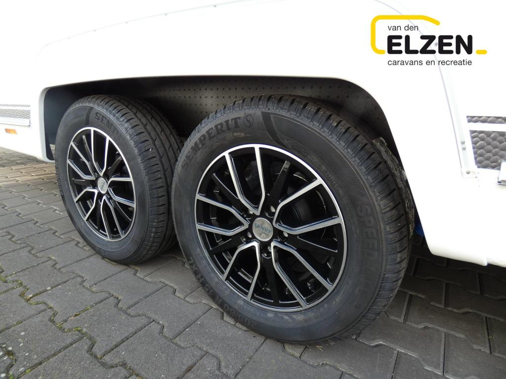 Fendt Tendenza 650 SFDW actie prijs, incl. opties, Rondzit, 7 tot 8 meter, Bedrijf, Schokbreker