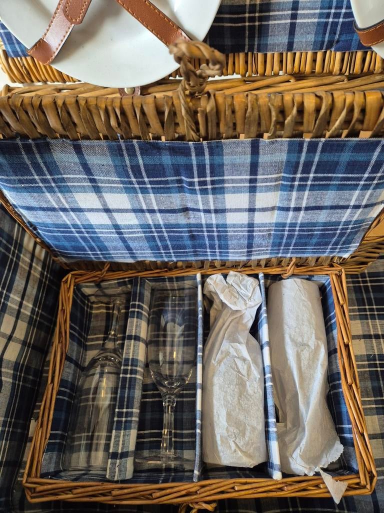 picknickmand Zo goed als nieuw nooit gebruikt, Hobby en Vrije tijd, Picknickmanden, Ophalen of Verzenden, Zo goed als nieuw