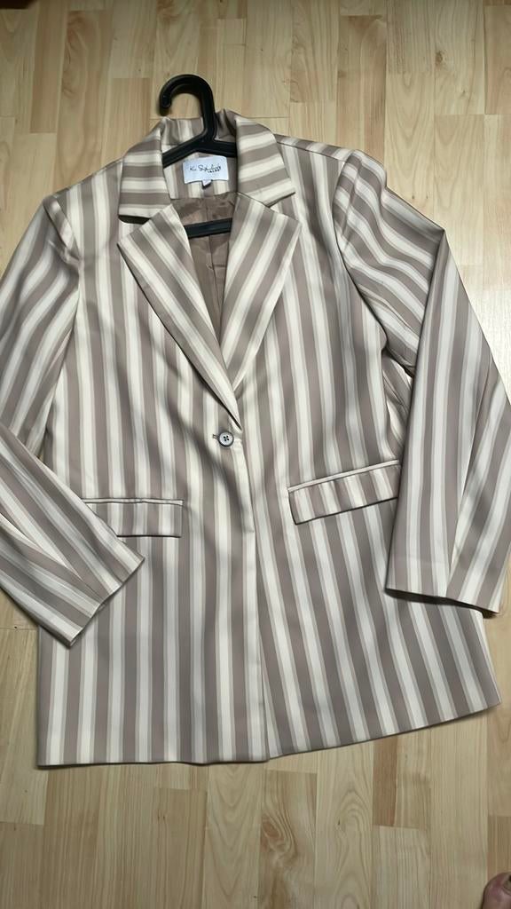 Nieuw creme streep Blazer maat 40 NA-KD, Ophalen of Verzenden, Nieuw, Maat 38/40 (M), Beige