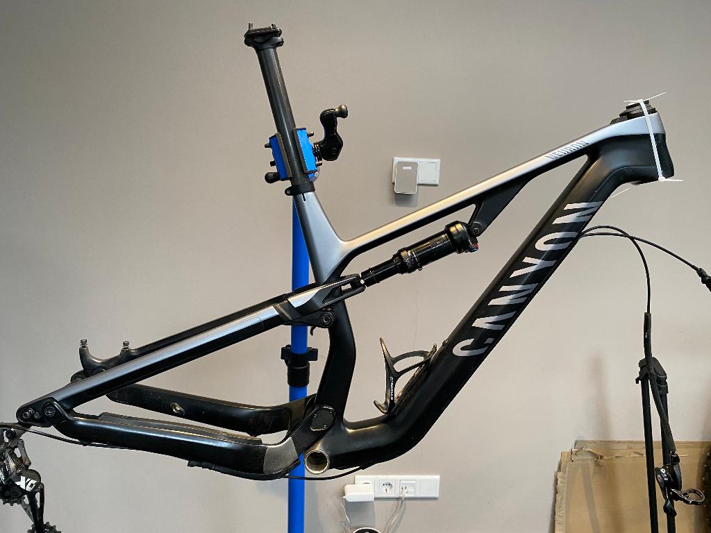 Canyon Neuron CF frameset inclusief Fox DPS demper, Fietsen en Brommers, Fietsen | Mountainbikes en ATB, Gebruikt, Overige merken