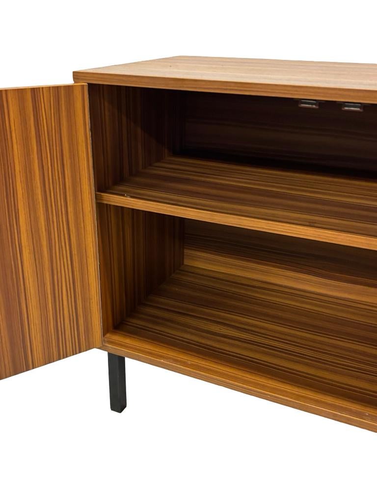 Vintage Kastje Compact Plak Fineer Jaren 70 design, Met plank(en), Gebruikt, Vintage, 50 tot 100 cm