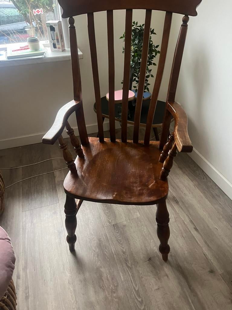 Antieke windsor stoel, Ophalen