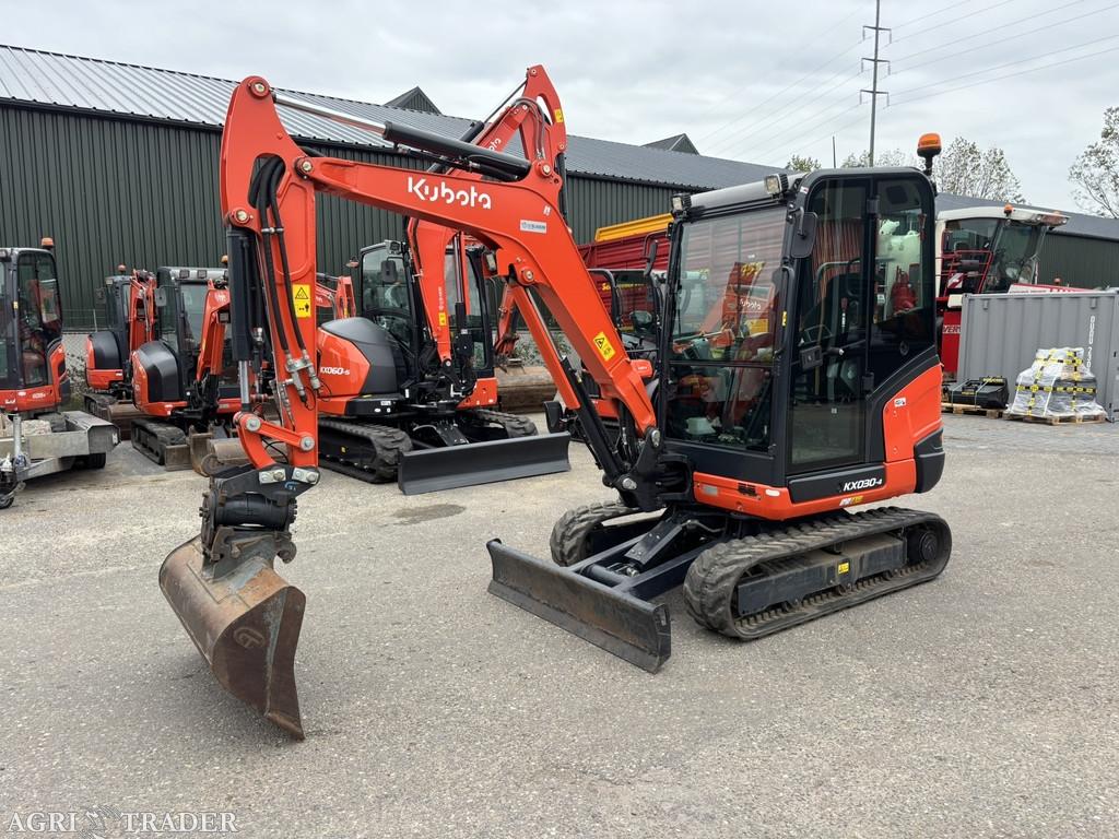 KUBOTA KX030-4 HI, Zakelijke goederen, Machines en Bouw | Kranen en Graafmachines, -, Niet opgegeven, Ophalen of Verzenden, Niet opgegeven