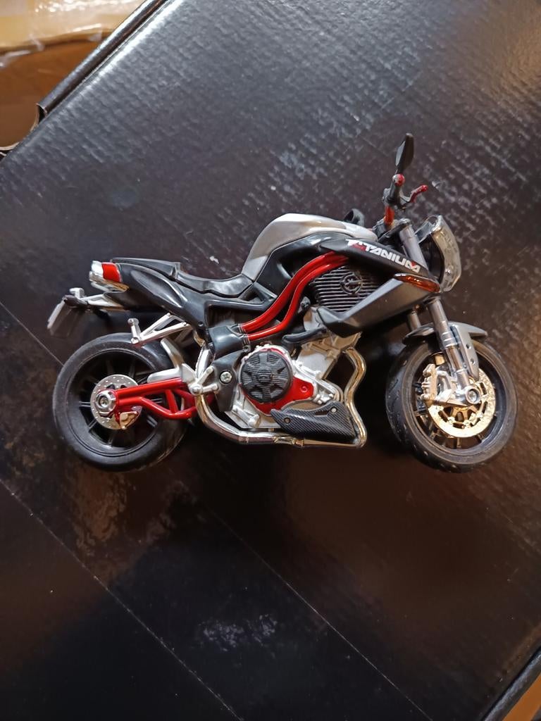 Benelli Tornado Maisto - Model Motor, Gebruikt, Maisto International, Fontana, CA, USA, Ophalen of Verzenden, 1:9 t/m 1:12