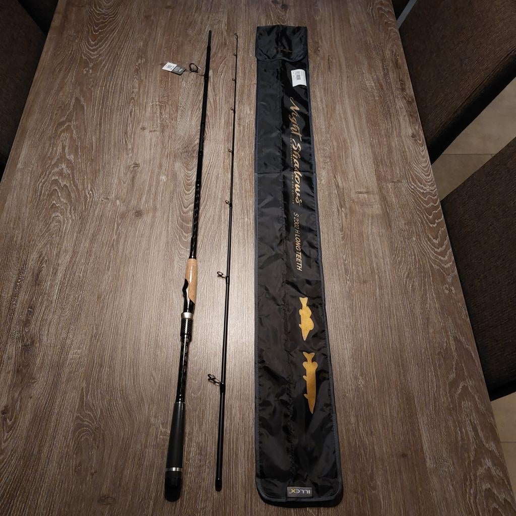 ILLEX Night Shadows S2302H LongTeeth, Watersport en Boten, Hengelsport | Roofvissen, Nieuw, Overige typen, Ophalen of Verzenden