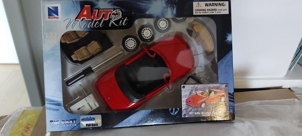 NewRay Alfa Romeo Spider Model Kit metaal 1:32, Hobby en Vrije tijd, Modelbouw | Auto's en Voertuigen, Ophalen of Verzenden, Groter dan 1:32