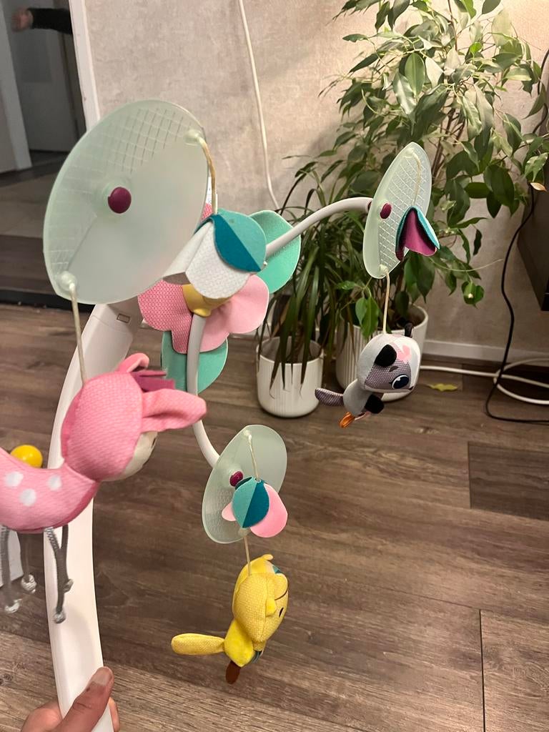 Tiny Love Baby Mobiel, Ophalen, Zo goed als nieuw, Mobiel, Met licht