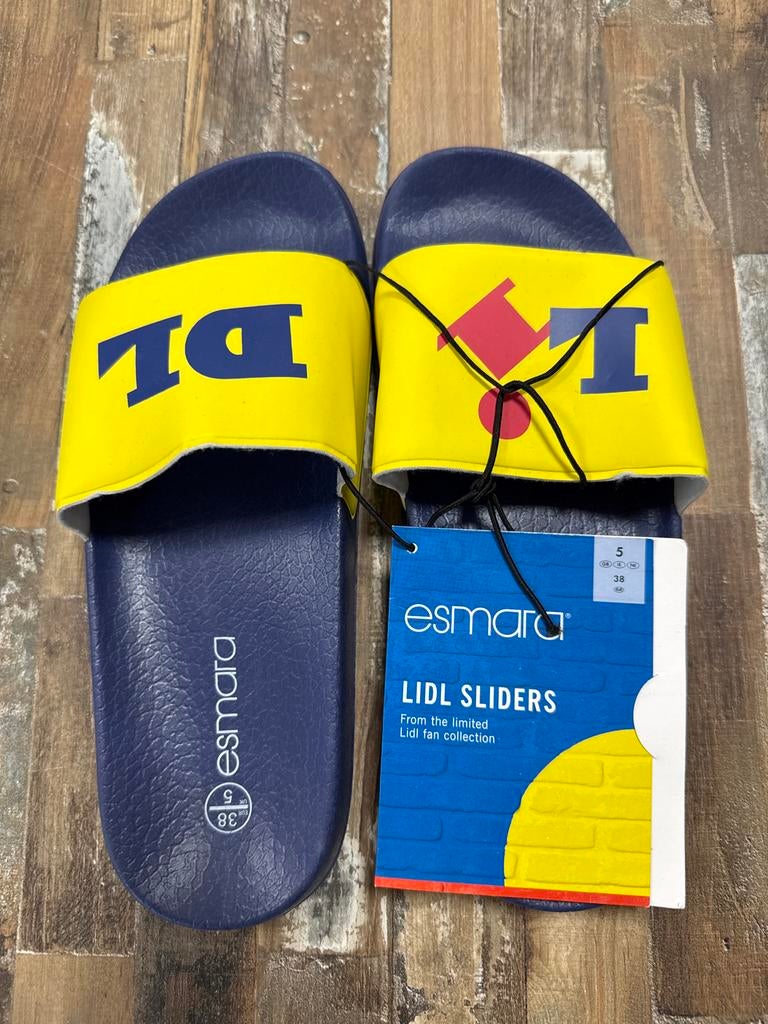Nieuwe Lidl Slippers - Maat 38, Kleding | Dames, Ophalen of Verzenden, Nieuw, Blauw, Overige typen