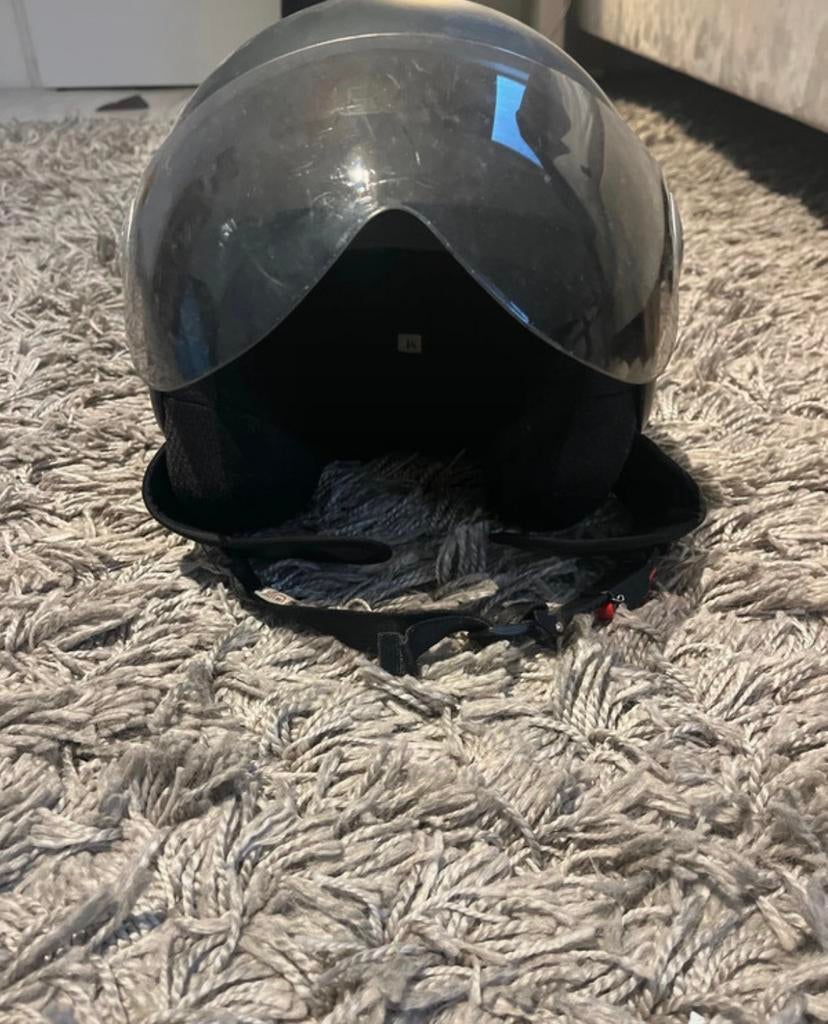 BEON helm, maat M, Fietsen en Brommers, Brommerhelmen, Ophalen of Verzenden, Zo goed als nieuw, Medium