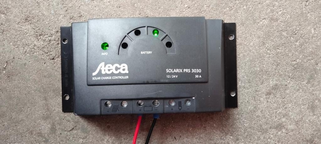 Steca Solarix PRS 3030 Laadregelaar 12/24v, Ophalen of Verzenden, Zo goed als nieuw