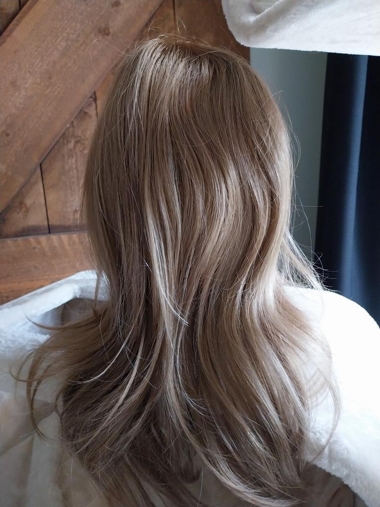 Pruik synthetisch, Ophalen of Verzenden, Zo goed als nieuw, Pruik of Haarverlenging