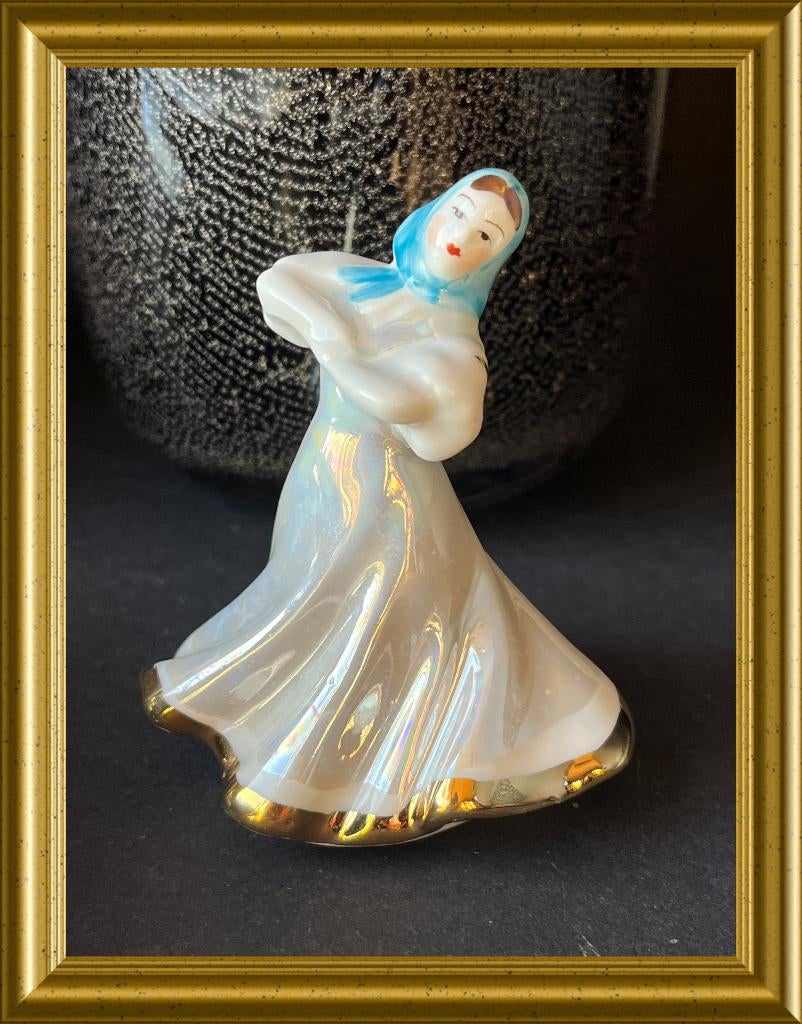 Klein Russisch porseleinen beeldje: Pereplyas Dulevo Ayaebo, Antiek en Kunst, Ophalen of Verzenden