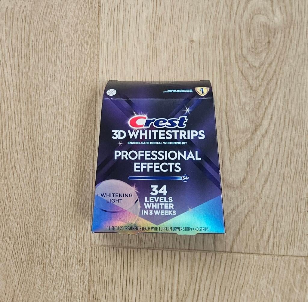Volle doos CREST 3D Whitestrips + LED - 34 Levels Whiter, Ophalen of Verzenden, Nieuw, Tandpasta