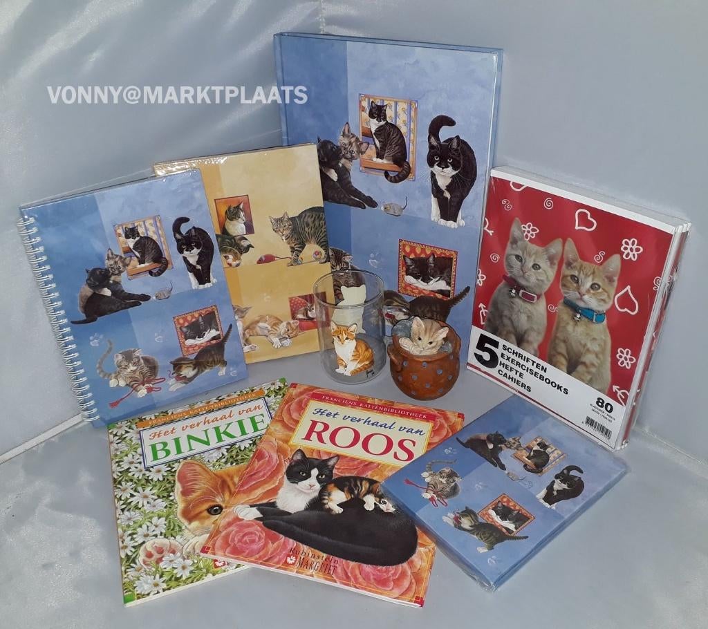 Katten Set : Boeken Schriften Glas Beeldje Franciens Katten, Ophalen of Verzenden, Zo goed als nieuw, Hond of Kat, Overige typen