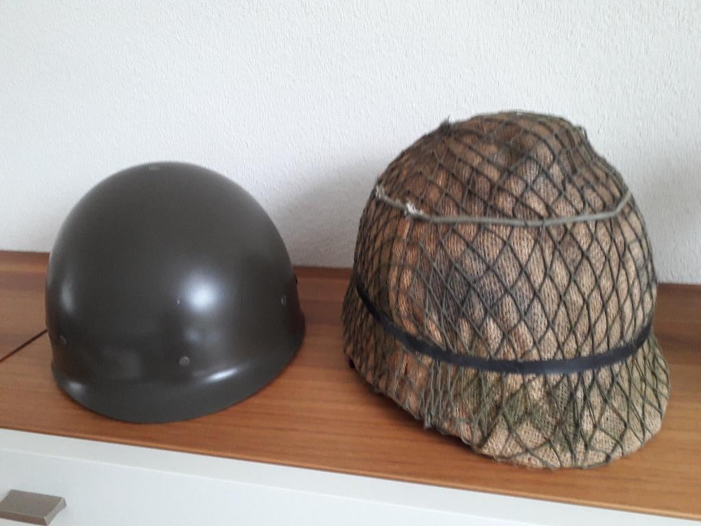 Binnen en buitenhelm leger, Ophalen, Landmacht, Nederland, Helm of Baret