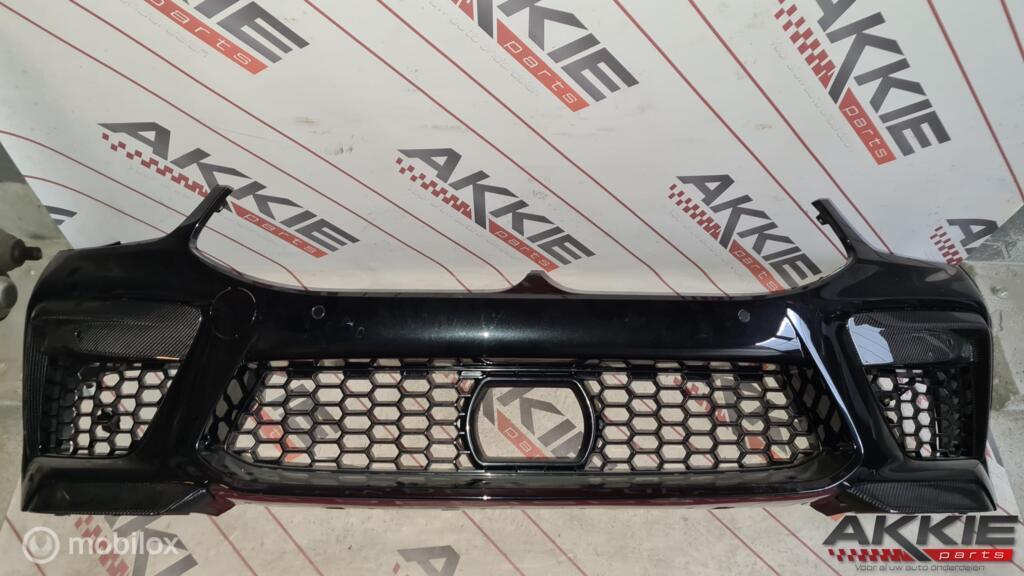 Voorbumper bmw M8 F91 F91 F93 CARBON, Gebruikt, Voor, Ophalen of Verzenden, Bumper