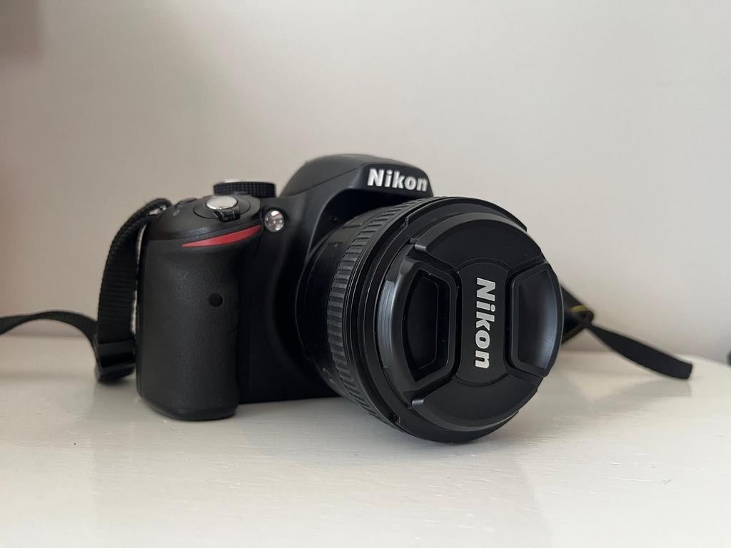 Te koop: Nikon D3200 + 2 lenzen + accessoires – Ideaal voor, Ophalen of Verzenden, Zo goed als nieuw, Spiegelreflex, Nikon