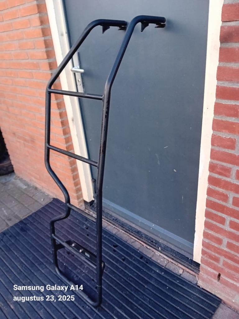 Ford custom achterdeur trap 175 orgineel ford, Ophalen