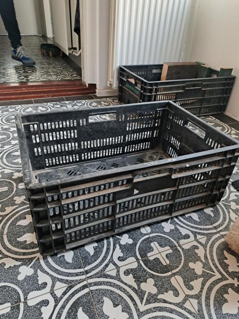 Stapelbare kratten - stevig en handig, Doe-het-zelf en Verbouw, Ophalen, Gebruikt, 40 tot 60 cm, 50 tot 75 cm