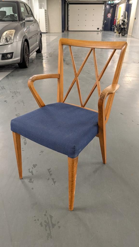 3 Vintage Design kruisstoelen met armleuning, Ophalen of Verzenden