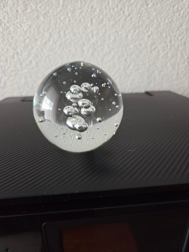 Zware glazen presse papier met luchtbellen, Ophalen of Verzenden