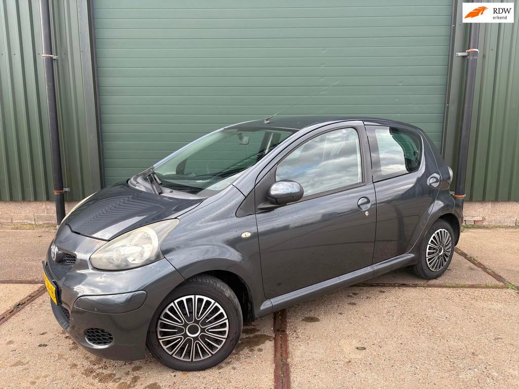 Toyota Aygo 1.0-12V Access | Apk 2026 | Lage Km | Airco | 5D, Voorwielaandrijving, 4 stoelen, 68 pk, Bedrijf