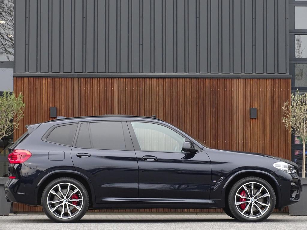 BMW X3 30e 292PK X-drive M-sport / Carbon / 360° / Pano /, Automaat, Gebruikt, 4 cilinders, Leder