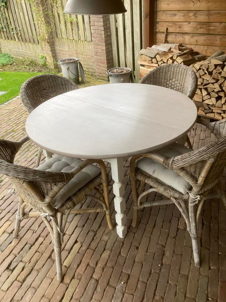 Rotan tuinset met ronde tafel en 4 stoelen, Tuin en Terras, 4 zitplaatsen, Gebruikt, Eettafel, Ophalen of Verzenden
