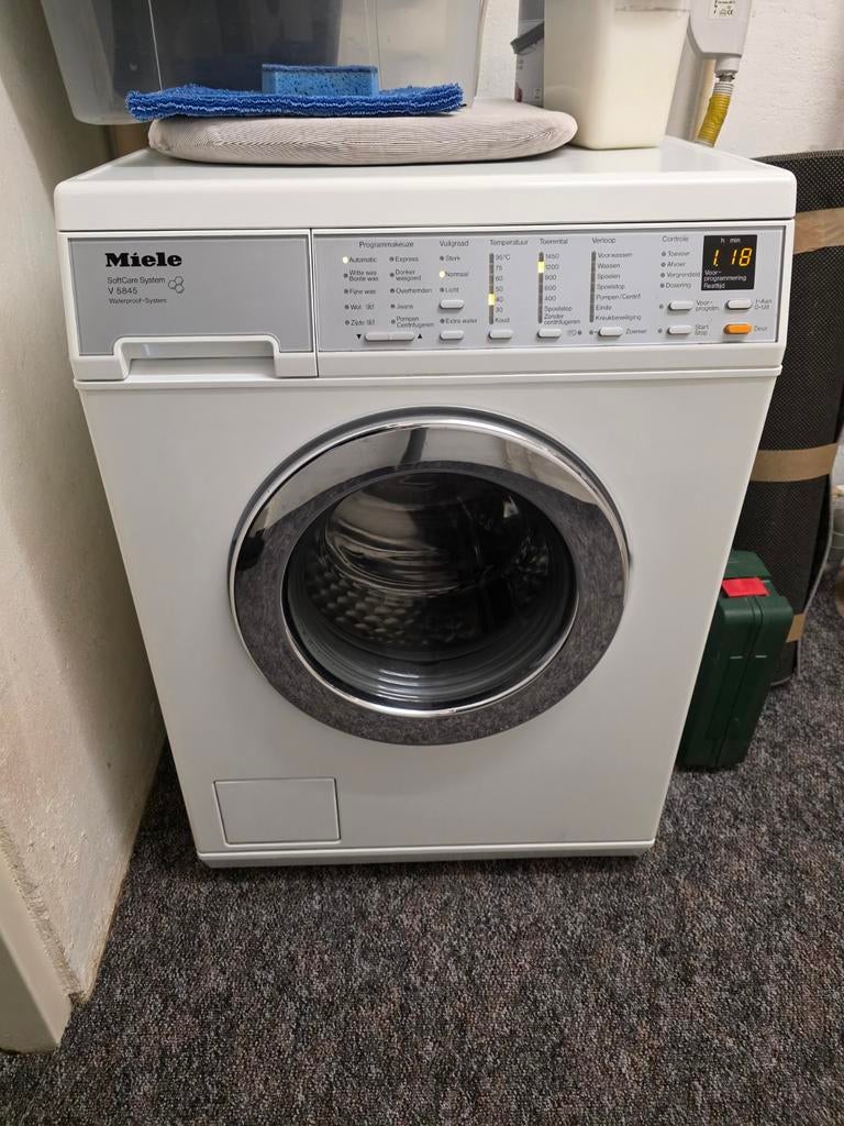 Wegens omstandigheden aangeb. Miele SoftCare 7kg wasmachine, Witgoed en Apparatuur, Wasmachines, Ophalen, 6 tot 8 kg, Minder dan 85 cm