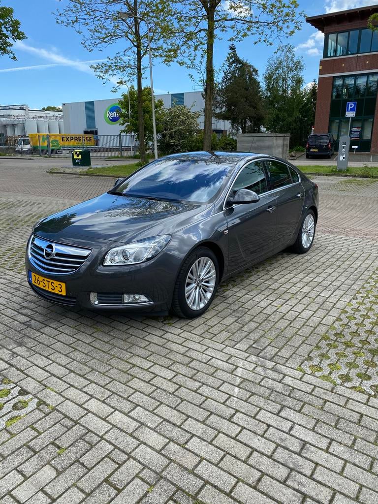 Opel Insignia 1.6 Turbo 132KW 5-DRS 2011 Grijs, Voorwielaandrijving, 4 cilinders, 179 pk, Handgeschakeld