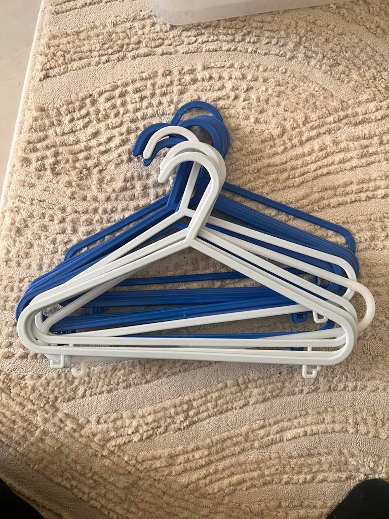 Kinderkledinghangers 18 stuks, Kleding | Dames, Kledinghangers, Ophalen, Gebruikt, Kunststof, Kinderen