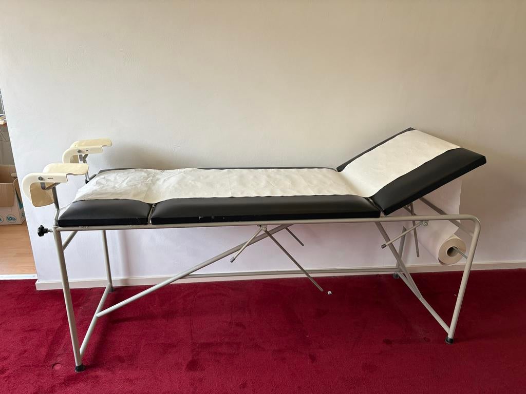 Onderzoeksbank dokter / gynaecoloog, Ophalen, Gebruikt