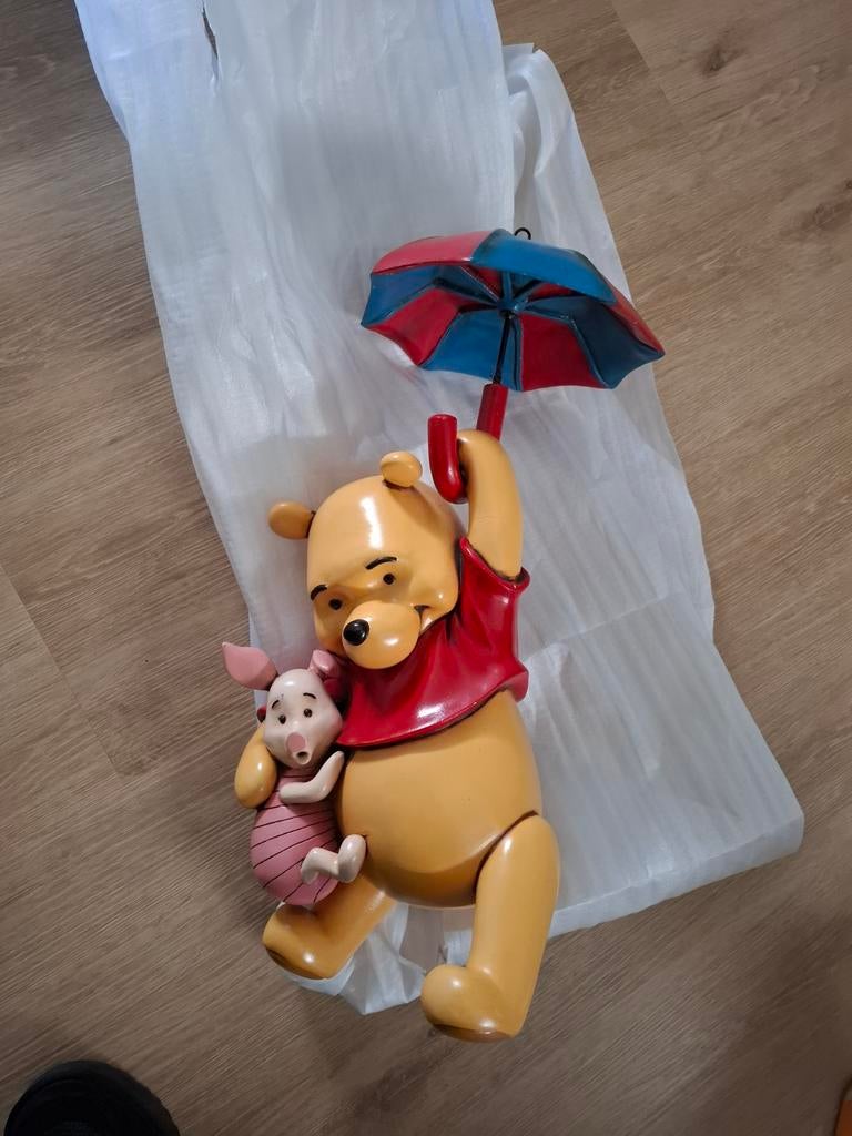 Disney winnie de pooh met knorretje hangend beeld, Ophalen, Winnie de Poeh of vrienden, Zo goed als nieuw, Beeldje of Figuurtje