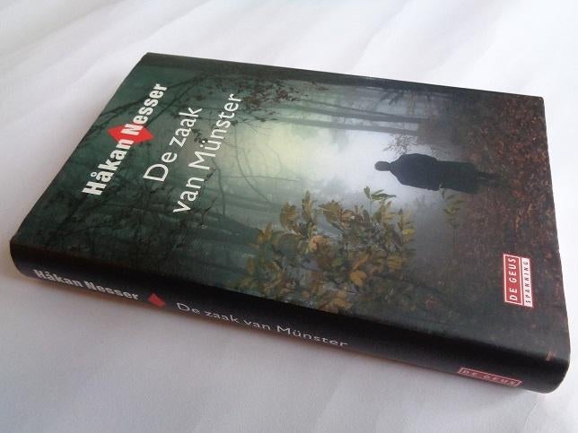 Hakan Nesser - De Zaak Münster (Hardcover), Boeken, Ophalen of Verzenden, Zo goed als nieuw, Hakan Nesser, Scandinavië