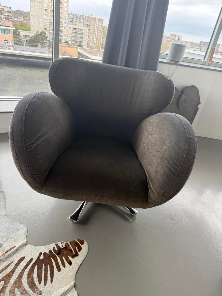 Kuka design draai fauteuil antraciet als nieuw, Huis en Inrichting, Fauteuils, Ophalen of Verzenden, Zo goed als nieuw, Stof, 75 tot 100 cm