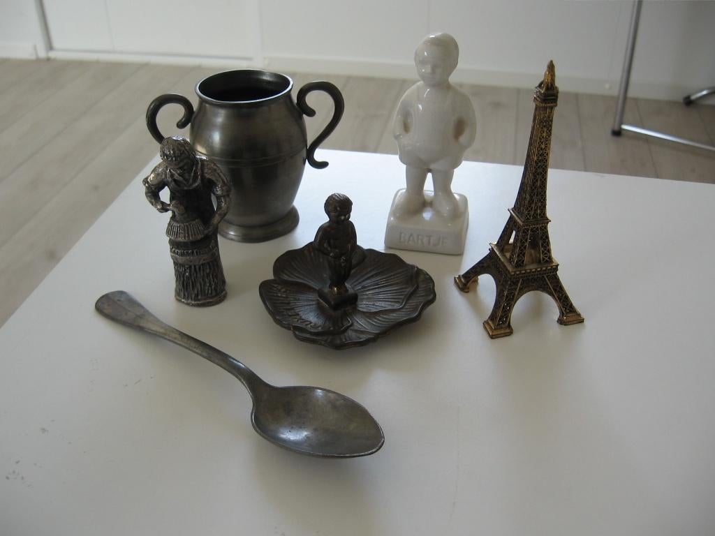 5 verschil souvenirs €5.00 Per st. Samen €20.00, Ophalen of Verzenden, Zo goed als nieuw, Overige typen