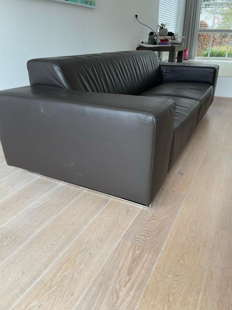 Moderne Design bruin lederen zitbank. Met spoed weg!, Ophalen, Driepersoons, Zo goed als nieuw, 200 tot 250 cm
