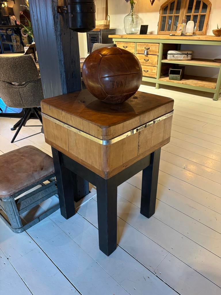 Hakblok, Slagersblok, Vintage Hakblok, Bijzettafel, Antiek en Kunst, Ophalen of Verzenden