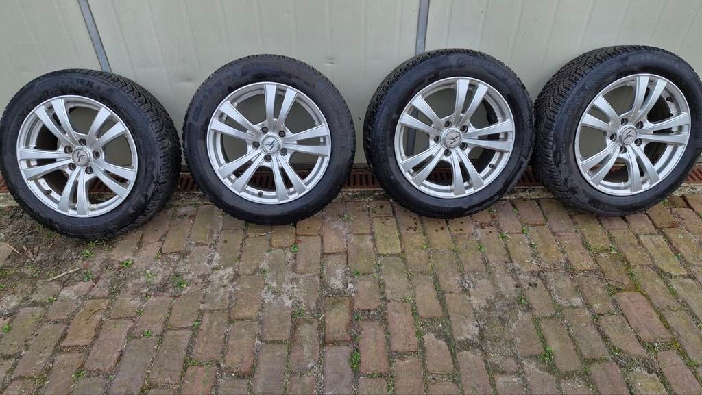 Mooie velgen met Continental 4-seizoenenbanden 205/55R16H, Auto-onderdelen, Banden en Velgen, Ophalen