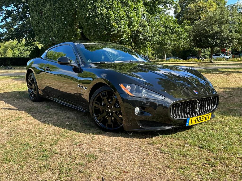 Maserati Granturismo 4.7 V8 450pk 2012 Zwart, Automaat, Achterwielaandrijving, 4 stoelen, Elektronische parkeerrem