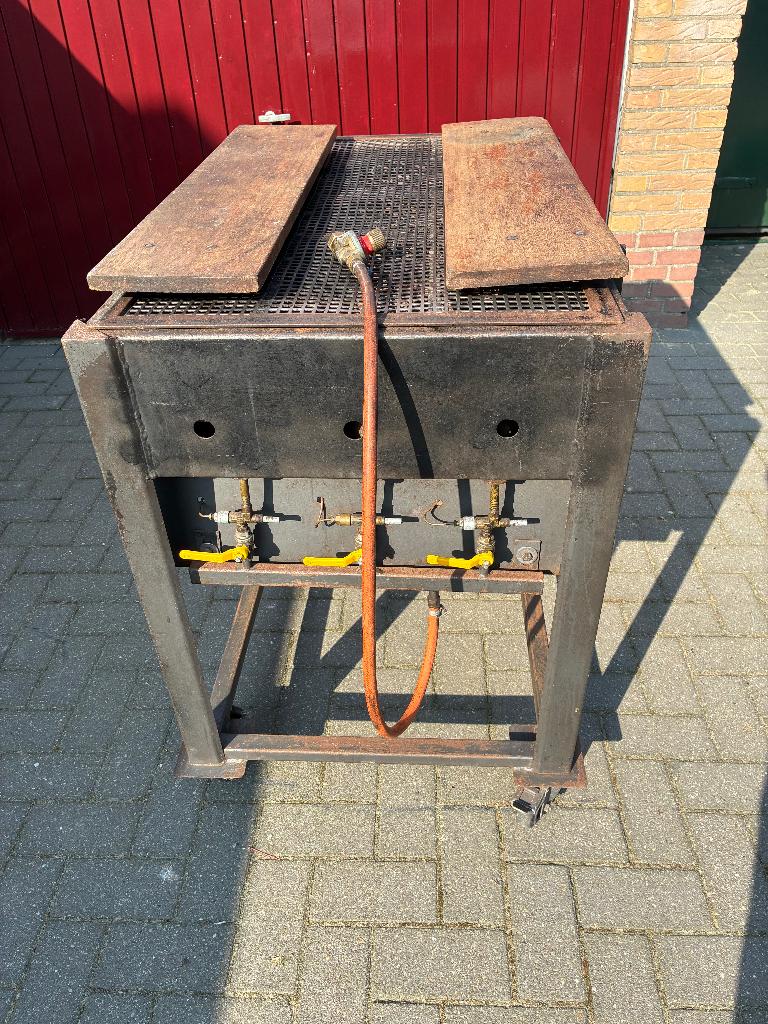 BBQ professionele kwaliteit, Ophalen, Gebruikt