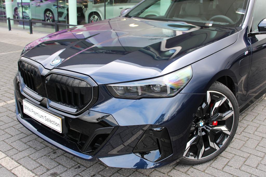 BMW 5 Serie Touring 530e M Sport Automaat / Panoramadak / Tr, 1998 cc, Achterwielaandrijving, 1800 kg, 4 cilinders