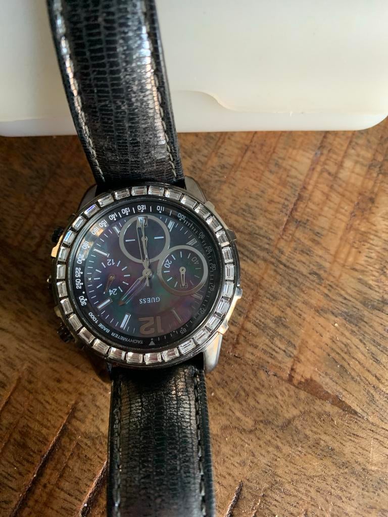 Nieuw Guess horloge met donkergrijze leren bandje, Leer, Guess, Polshorloge, Nieuw
