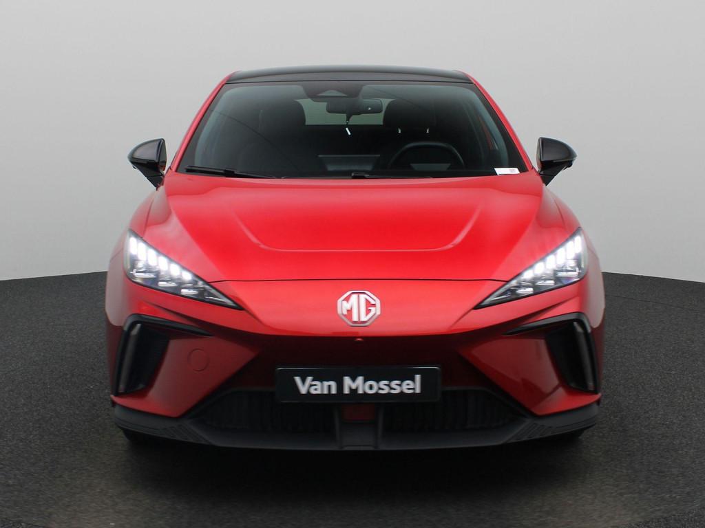 MG MG4 64 kWh Luxury | Parkeer camera | Apple car play / And, Auto's, MG, Automaat, 12 maanden, Gebruikt, 1675 kg
